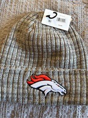 NWT Denver Broncos Gray Knit Beanie NFL Team Apparel OSFA